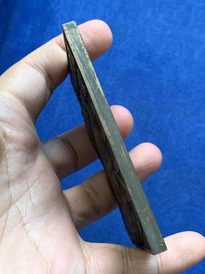 《竞宝斋》第409场 周日，周一，2场连拍 （全场包邮） 葡萄牙社区大会1982年铜质纪念章，64*88mm，240克，高浮雕，设计极具艺术效果，罕见。