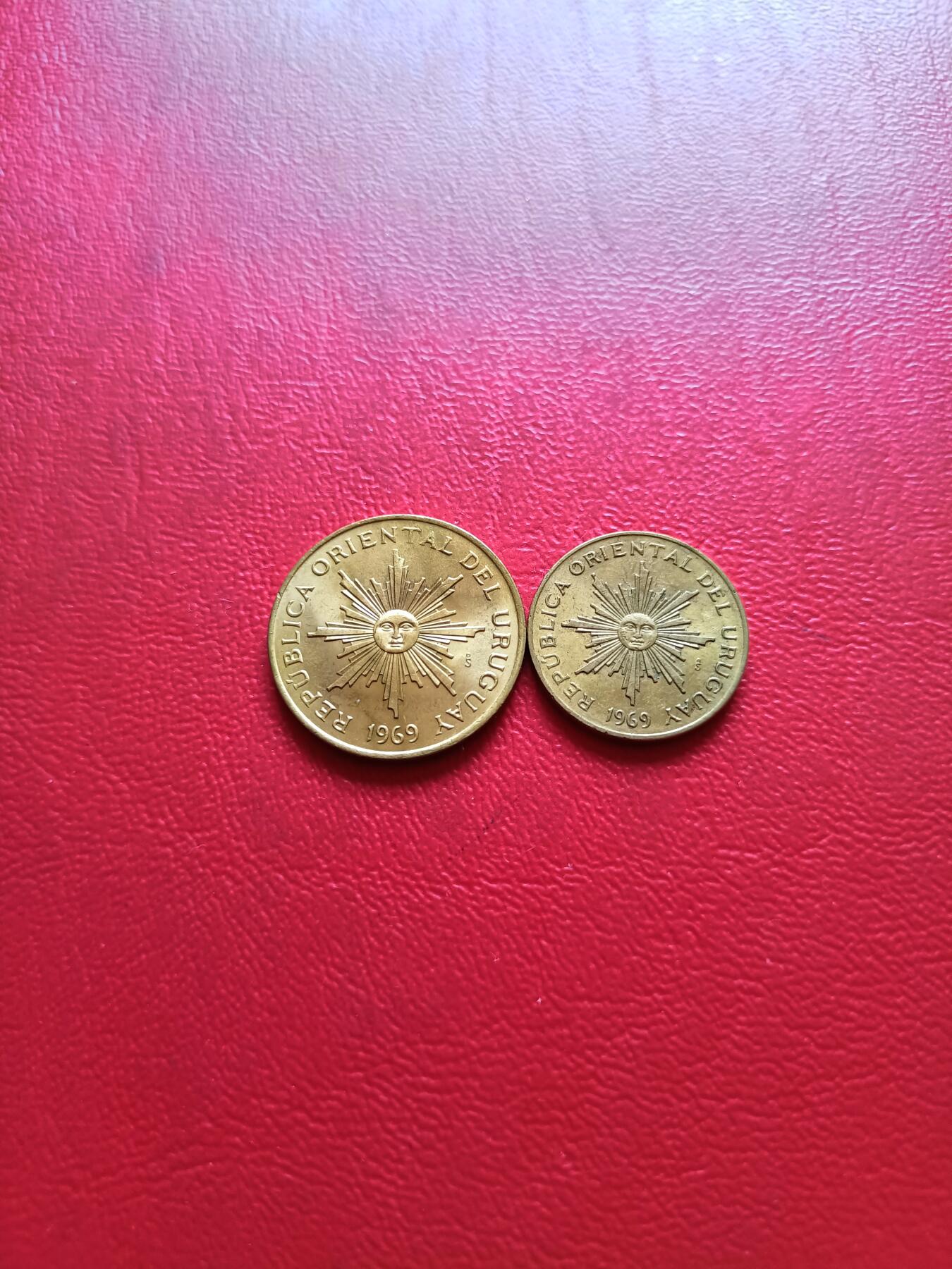 【云涧收藏】第五十四场 乌拉圭1969年1、5比索2枚