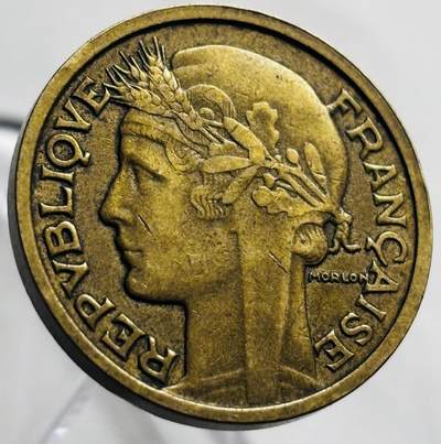 文馨钱币收藏第 267 场，长期接收代拍品 - 少见极美品 1937 年法国二战时期 2 法郎铜币