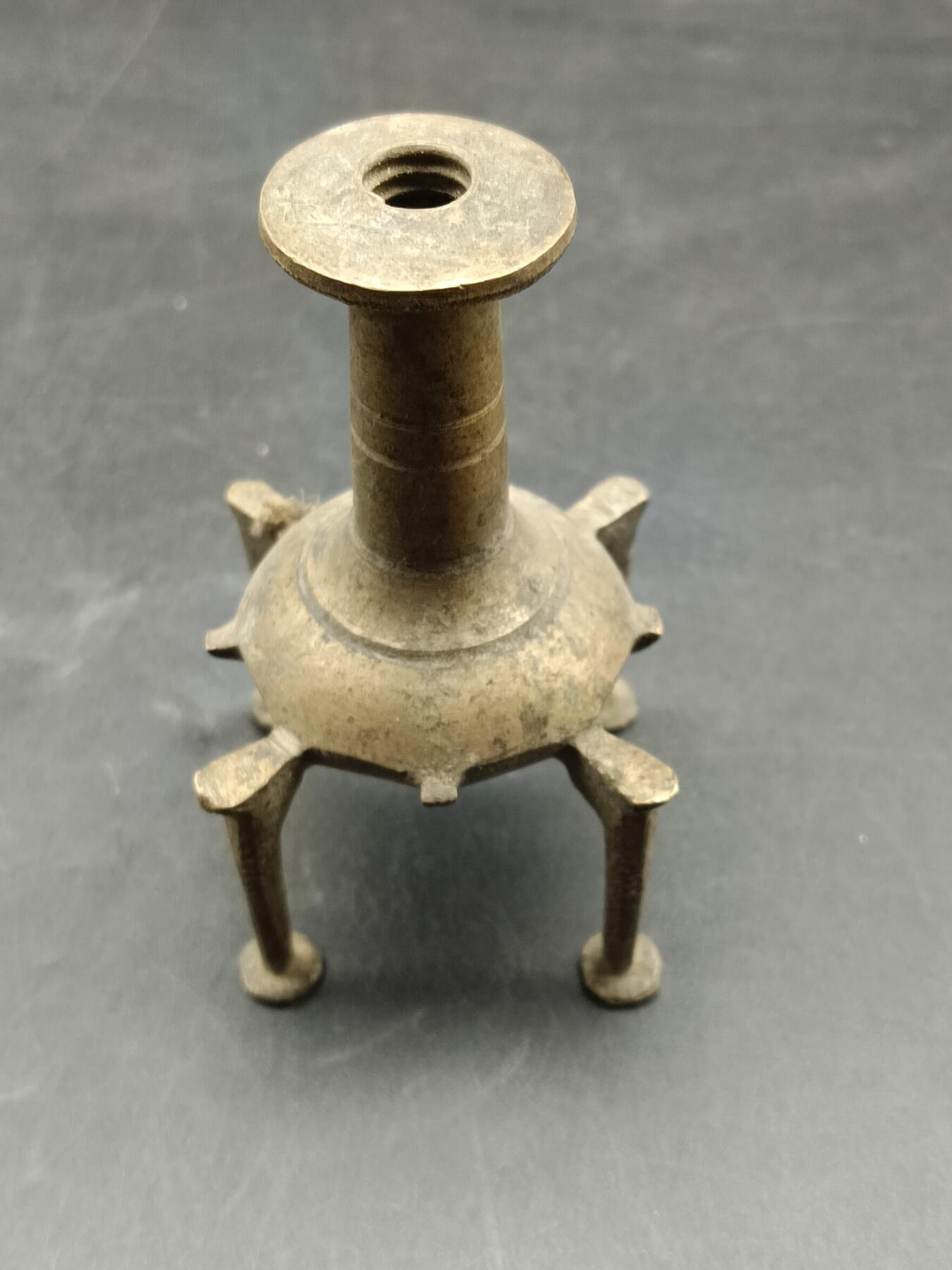 67期回流戒指饰品杂件纪念章丝路钱币专场 少数民族地区香插