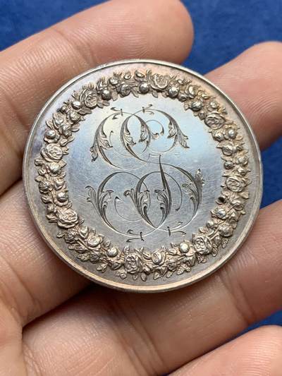 《竞宝斋》第409场 周日，周一，2场连拍 （全场包邮） 法国1879年结婚纪念大银章 24.9克 39.3mm