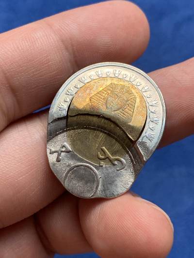 《竞宝斋》第409场 周日，周一，2场连拍 （全场包邮） 变异的双色币 复打变形 细节见图