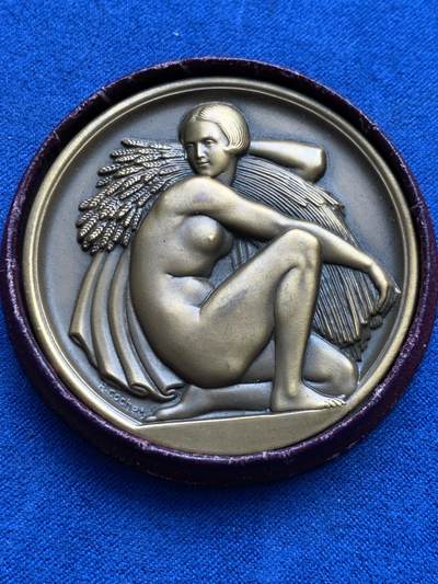 《竞宝斋》第409场 周日，周一，2场连拍 （全场包邮） 法国农业女神铜章 59.9克 49.8mm 丰饶角铜标 带盒