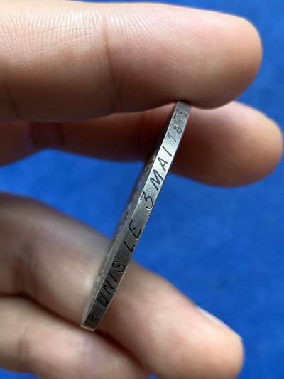 《竞宝斋》第409场 周日，周一，2场连拍 （全场包邮） 法国1879年结婚纪念大银章 24.9克 39.3mm