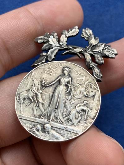 《竞宝斋》第409场 周日，周一，2场连拍 （全场包邮） 法国内务部颁发奉献镀银铜章 12.4克 27.7*43.3mm