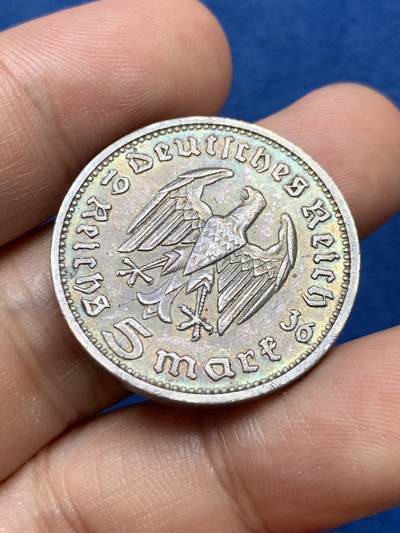 《竞宝斋》第409场 周日，周一，2场连拍 （全场包邮） 德国1936年兴登堡头像5马克银币，背面五彩包浆