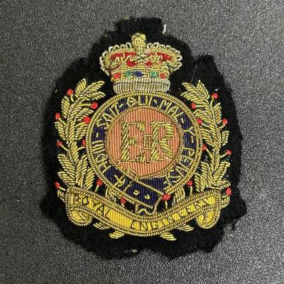 西秦中古拍卖第五十五期 - 英国早期刺绣大帽徽