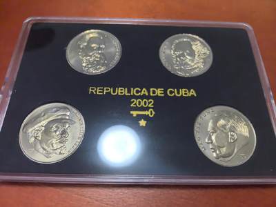 长老汇马年精选第九场拍卖 - 2002古巴四导师1比索铜镍币，盒装
