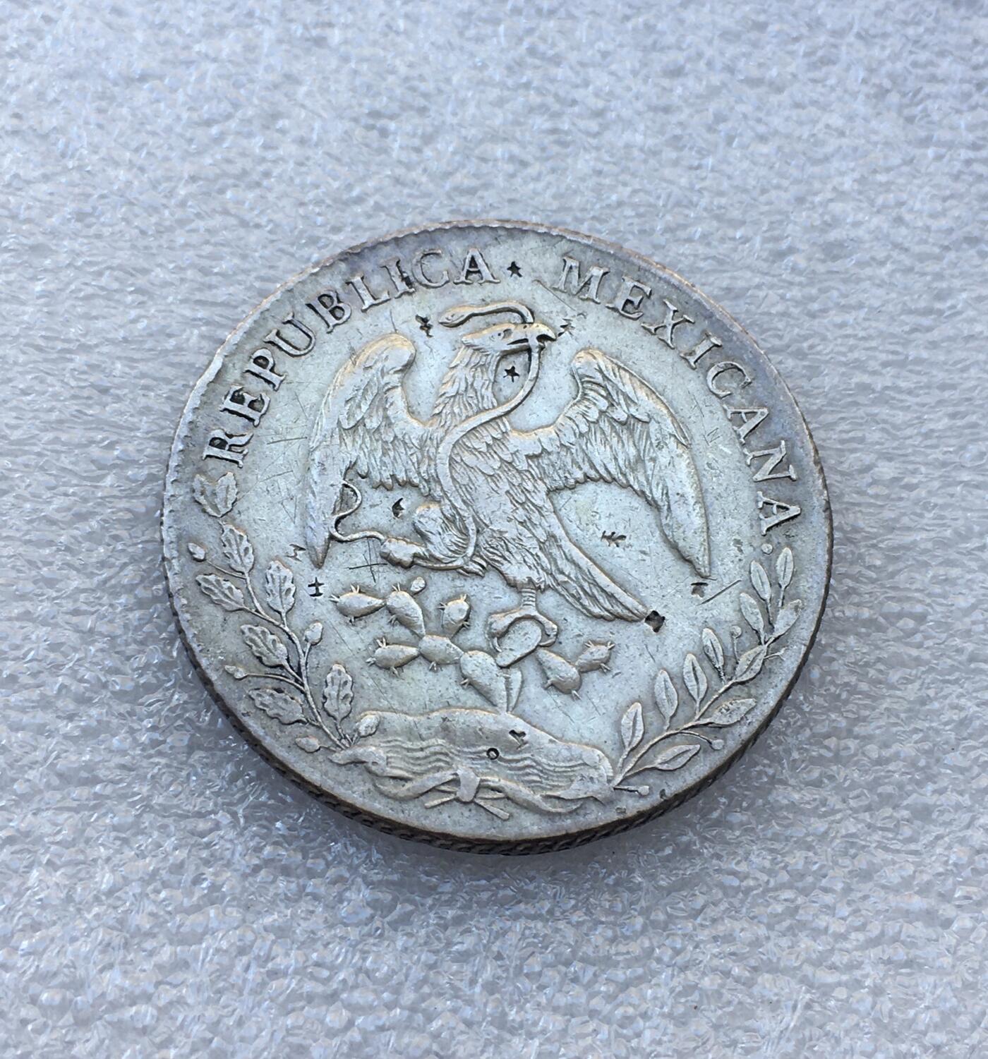世界钱币专场拍卖 墨西哥1894年Mo版花边鹰洋8瑞尔银币