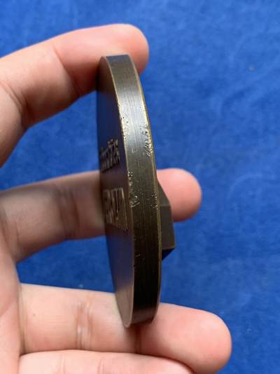 《竞宝斋》第409场 周日，周一，2场连拍 （全场包邮） 法国大铜章 直径67.7mm 重量210g 超高浮雕 品相如图