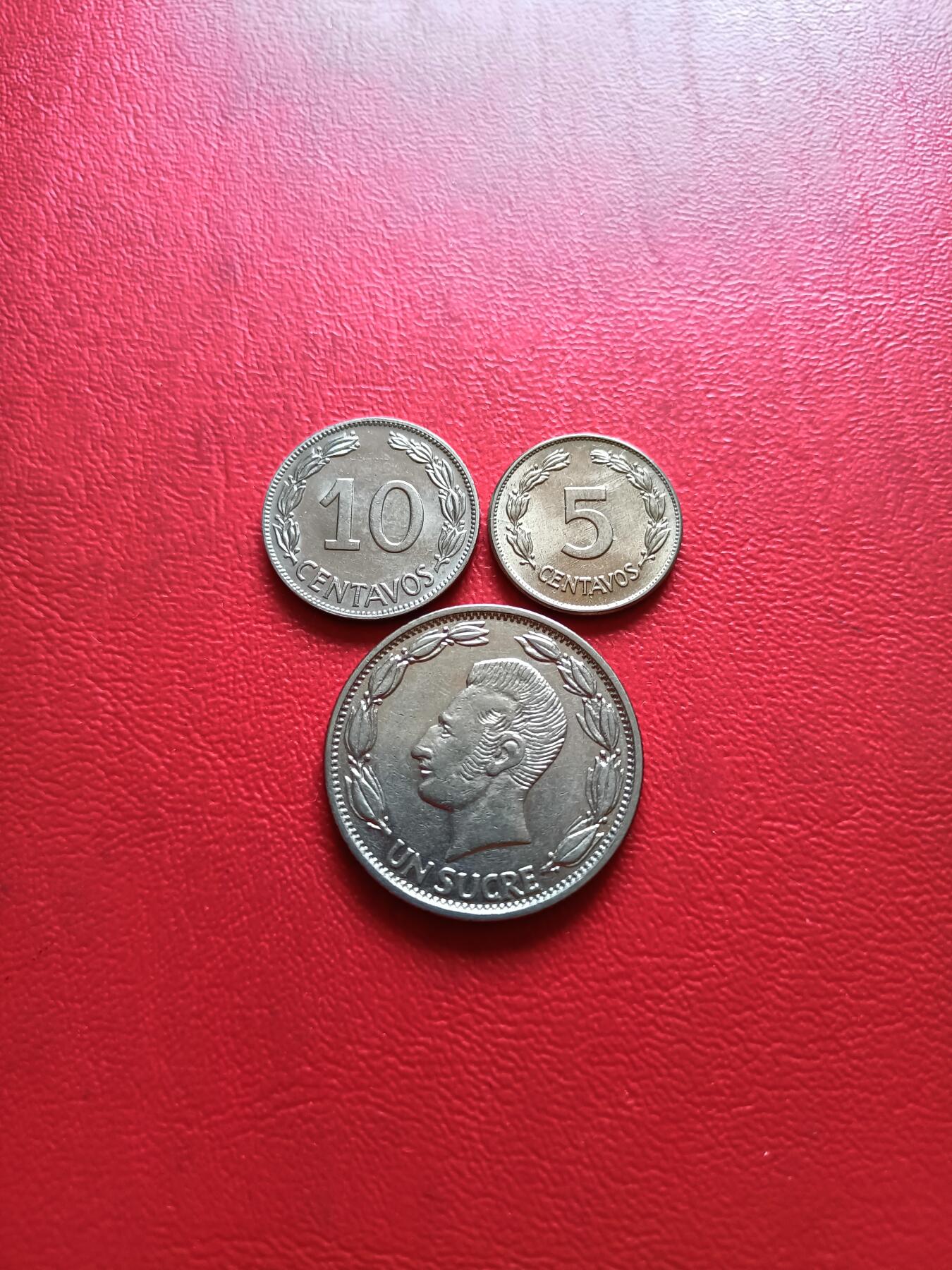 【云涧收藏】第五十四场 厄瓜多尔1946年、1964年3枚