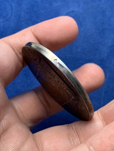 《竞宝斋》第409场 周日，周一，2场连拍 （全场包邮） 1910年法国勒阿弗尔海军协会镀银铜章 54.8克 49.8mm 三角铜标