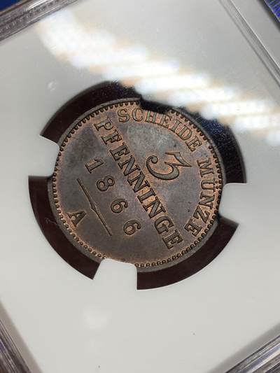《竞宝斋》第409场 周日，周一，2场连拍 （全场包邮） NGC MS65BN 亚军分！德国普鲁士 1866A 3芬尼铜币，少见辅币，巧克力包浆，老盒严评GEM级分数，仅一枚更高分。