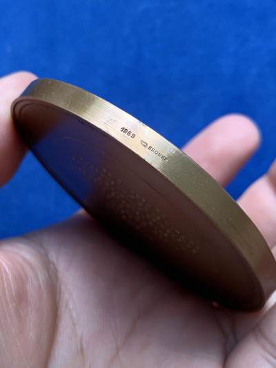 《竞宝斋》第409场 周日，周一，2场连拍 （全场包邮） 1969年法国自由女神大铜章 138.3克 68mm 丰饶角铜标 带盒