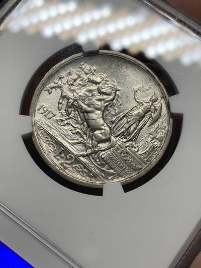 《竞宝斋》第409场 周日，周一，2场连拍 （全场包邮） NGC UNC 1917 意大利 马车 2里拉 银币 埃马努埃莱三世 五彩老包浆 稀少年份 发行量仅为其他年份1/4