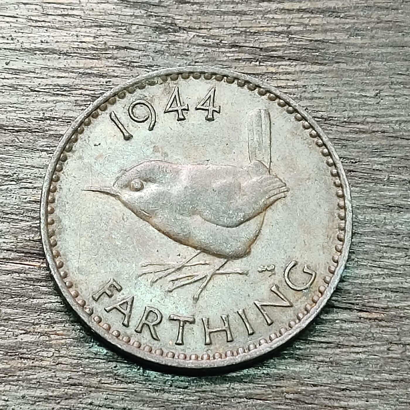 【铜匠收藏】★第130场★散币场，无佣金，30包邮。不满30元，支付5元运费。《接受代拍 代送NGC评级》 英国 1法新 1944年 知更鸟 铜币