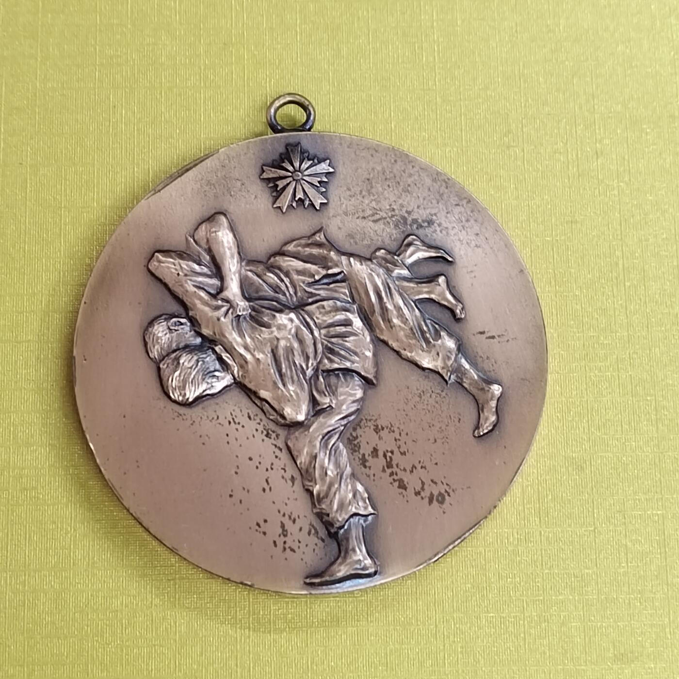 PCAI钱币18-486  杂顶小专场 三两多的章