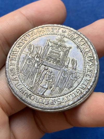 《竞宝斋》第410场 周日，周一，2场连拍 （全场包邮） 奥地利1628年 萨尔茨堡大教堂落成纪念泰勒大银币 28.8克 细节见图