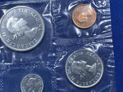 《竞宝斋》第410场 周日，周一，2场连拍 （全场包邮） 加拿大 1963年类精致套币 银价涨了不少