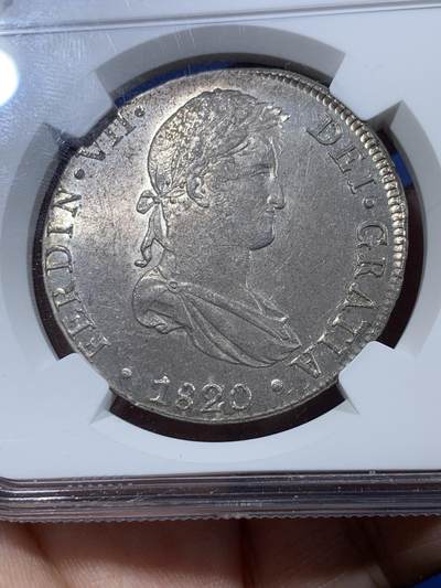 《竞宝斋》第410场 周日，周一，2场连拍 （全场包邮） NGC MS63 西属秘鲁 1820 LIMA JP 费七人像双柱 8瑞尔 双面深打