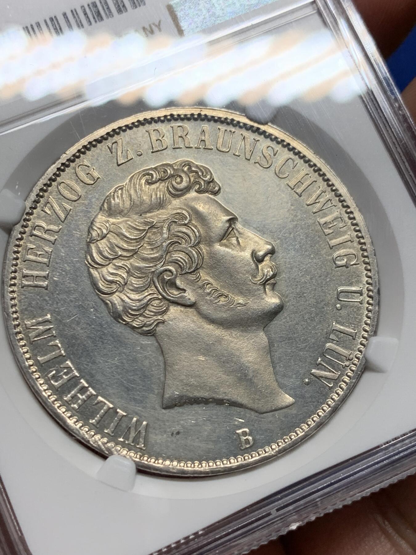 《竞宝斋》第410场 周日，周一，2场连拍 （全场包邮） NGC UNC 德国 1856年 不伦瑞克 2泰勒银币 37克大规格 细节非常好