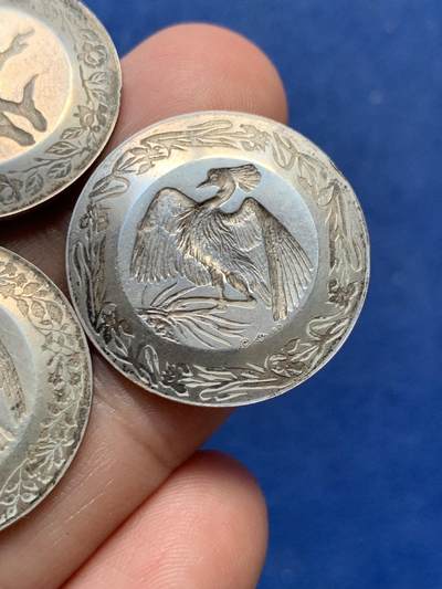 《竞宝斋》第410场 周日，周一，2场连拍 （全场包邮） 法国 私人定制鸟类银章三枚带有标识80%含银量 13.1克 25.8mm