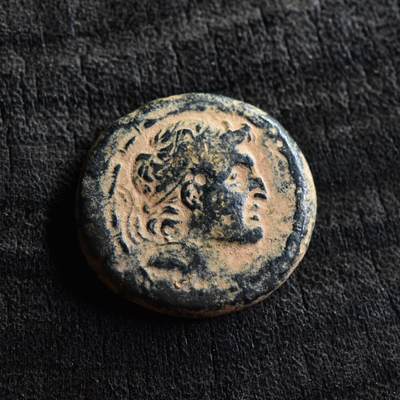 【良泉】第38期【直播场】9月18日晚19.30点开拍！ 组，西方古代钱币、丝路杂项专场  - 【藏家出品A】少见【古希腊】塞琉古帝国 僭主亚历山大・巴拉斯铜币，5.14克
