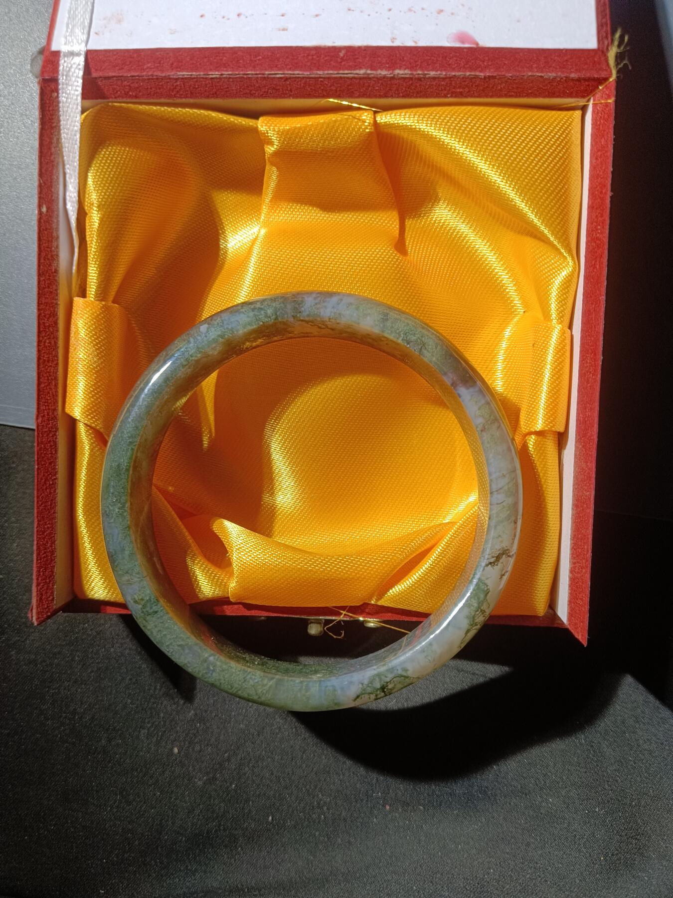 68期回流戒指饰品杂件纪念章丝路钱币专场 和田玉手镯