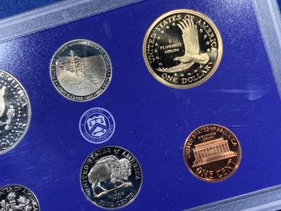 《竞宝斋》第410场 周日，周一，2场连拍 （全场包邮） 美国2005年精制套币