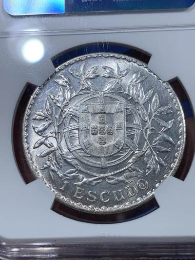 《竞宝斋》第410场 周日，周一，2场连拍 （全场包邮） NGC UNC 1916 葡萄牙 大头女神 一埃斯库多 原光错杀