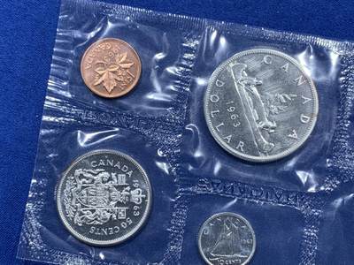 《竞宝斋》第410场 周日，周一，2场连拍 （全场包邮） 加拿大 1963年类精致套币 银价涨了不少