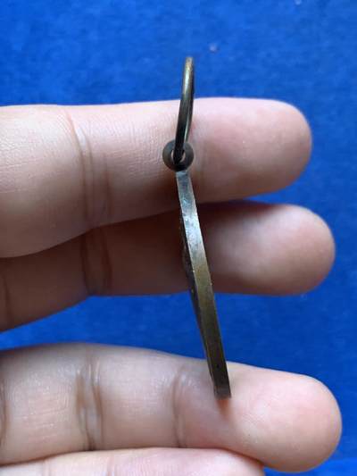 《竞宝斋》第410场 周日，周一，2场连拍 （全场包邮） 法国一战胜利纪念铜章 带环重约20.6克 35.2mm