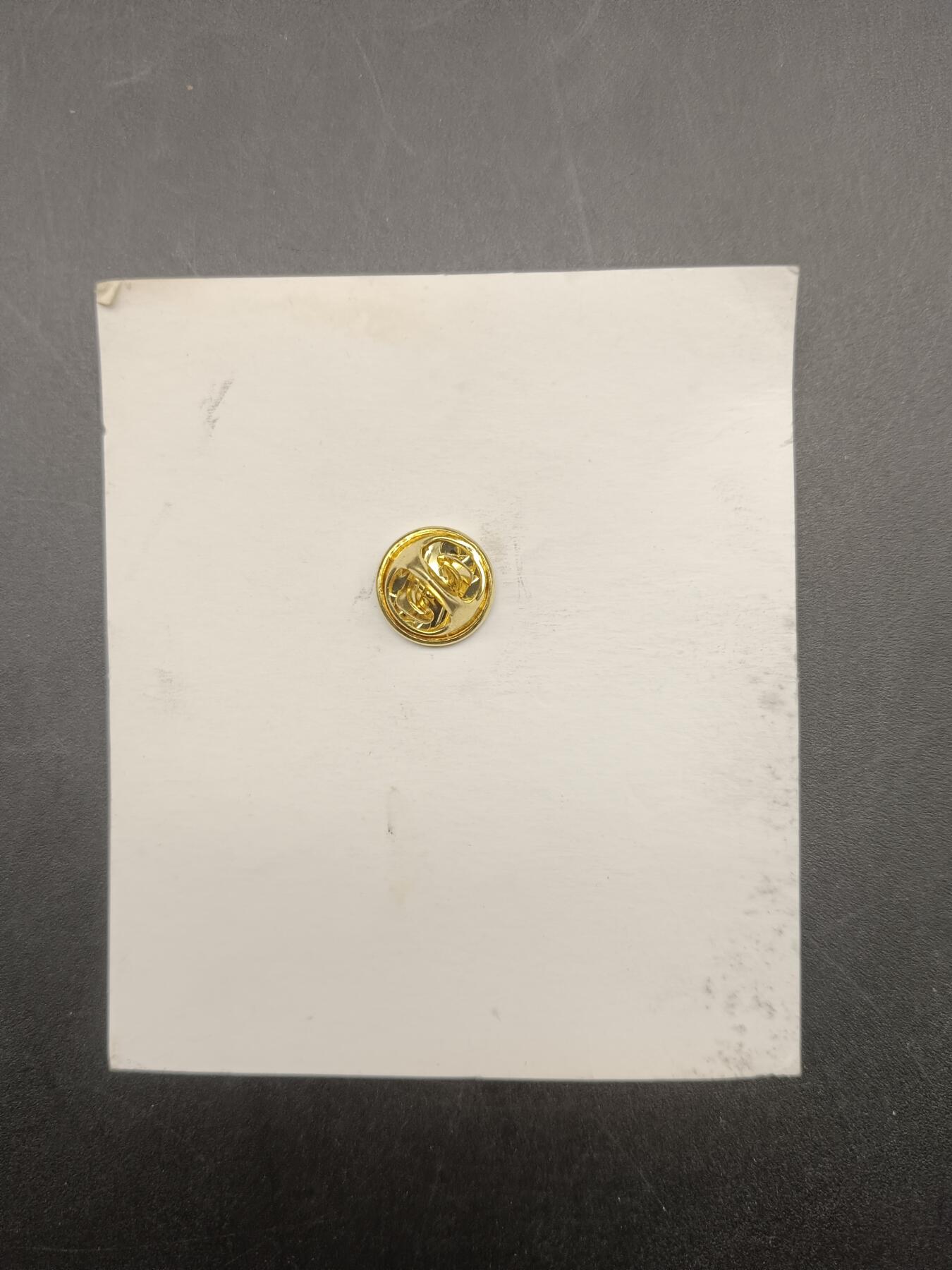 68期回流戒指饰品杂件纪念章丝路钱币专场 蜜蜂牌缝纫机纪念章