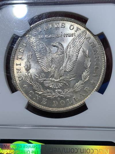 《竞宝斋》第410场 周日，周一，2场连拍 （全场包邮） NGC MS65 美国1885-O版摩根银币 转光犀利 可藏