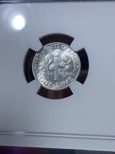 《竞宝斋》第410场 周日，周一，2场连拍 （全场包邮） NGC MS65 美国1946年10美分银币，罗斯福10美分首年份