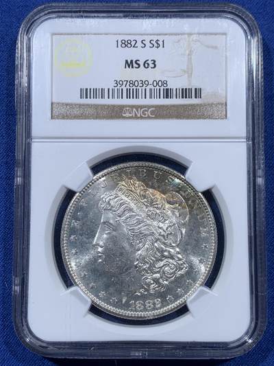 《竞宝斋》第410场 周日，周一，2场连拍 （全场包邮） - NGC MS63 美国1882-s摩根 五彩包浆