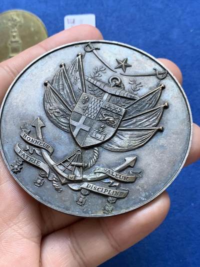 《竞宝斋》第410场 周日，周一，2场连拍 （全场包邮） 三枚一组 法国铜章 总重约85.3克 24.7-69.7mm