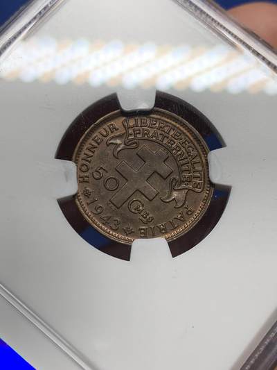 《竞宝斋》第410场 周日，周一，2场连拍 （全场包邮） NGC MS62BN 法属赤道非洲 1943年 50分红铜币