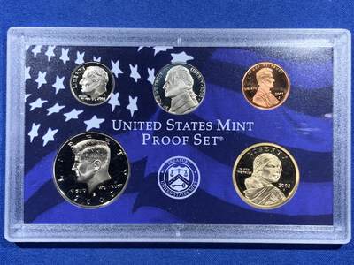 《竞宝斋》第410场 周日，周一，2场连拍 （全场包邮） 美国2003年精制套币+精制州币5枚套盒证全