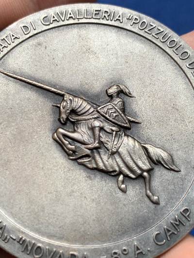 《竞宝斋》第410场 周日，周一，2场连拍 （全场包邮） 热那亚团骑兵银质勋章 59.1克 50.6mm