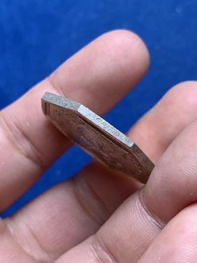 《竞宝斋》第410场 周日，周一，2场连拍 （全场包邮） 法国卢瓦尔公证人八角银代币 12.4克 30.6mm 手指银标