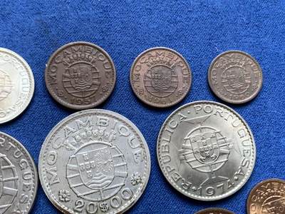 《竞宝斋》第410场 周日，周一，2场连拍 （全场包邮） 13枚一组 葡属莫桑比克1952-1974年 含3枚银币