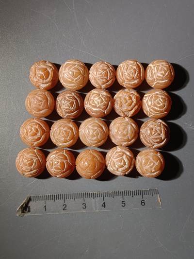 68期回流戒指饰品杂件纪念章丝路钱币专场 - A1金丝玉扣子