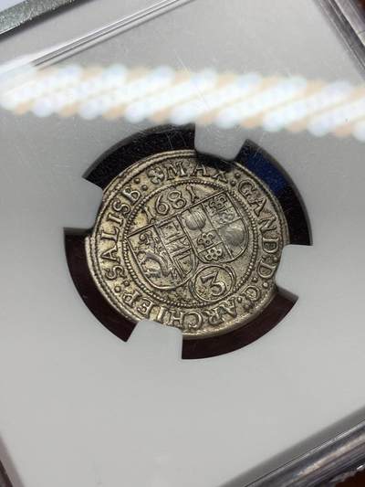 《竞宝斋》第410场 周日，周一，2场连拍 （全场包邮） NGC MS61 奥地利萨尔茨堡大主教1681年3克鲁泽银币 压印完美银光耀眼 脸和盾全清晰 优秀的MS