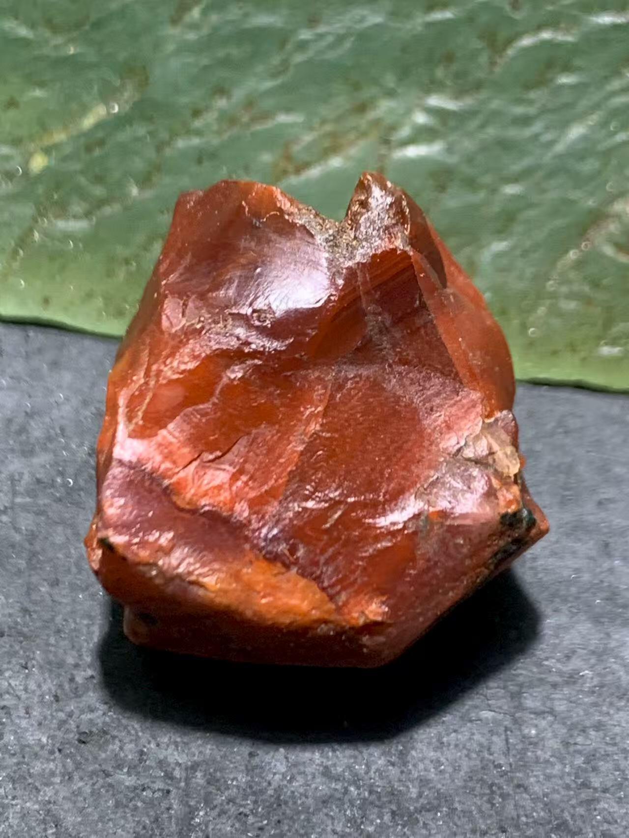 精美柿子红南红玛瑙明料原石一颗！