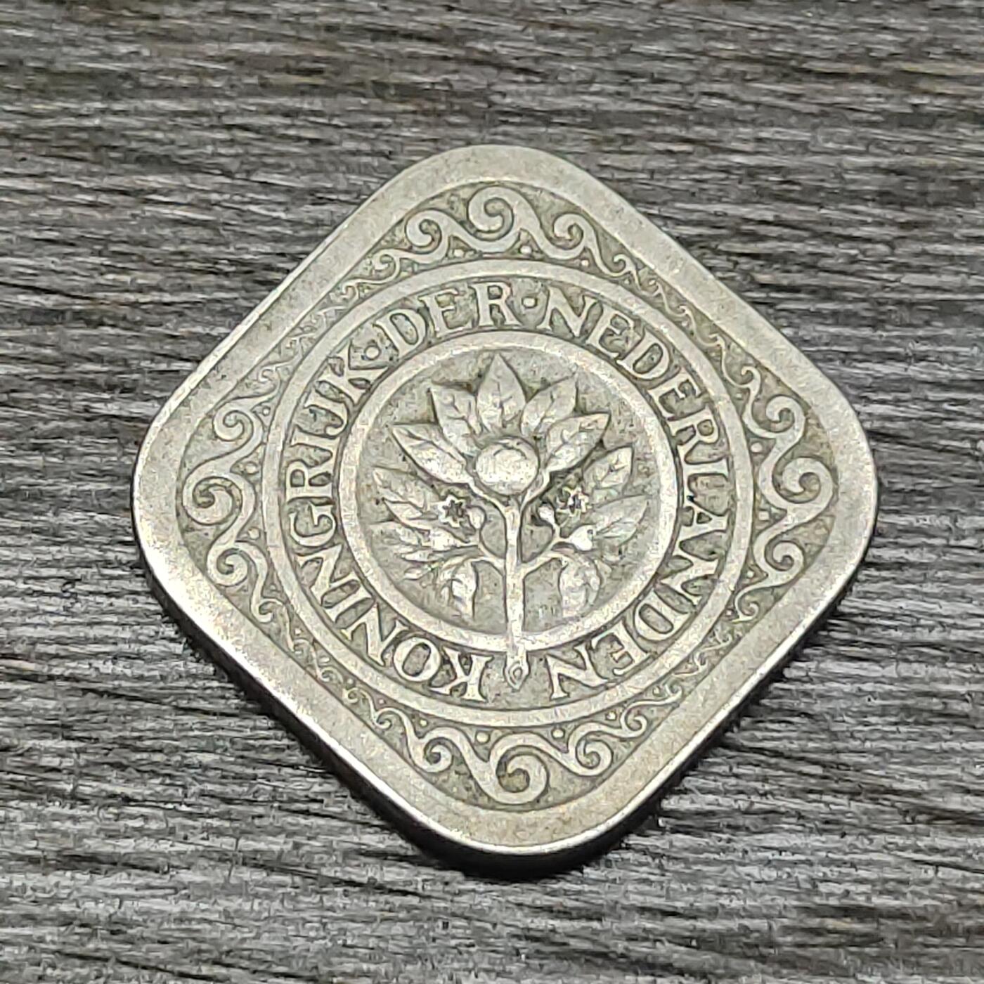 【铜匠收藏】★第130场★散币场，无佣金，30包邮。不满30元，支付5元运费。《接受代拍 代送NGC评级》 荷属安的列斯 1914年 5分 