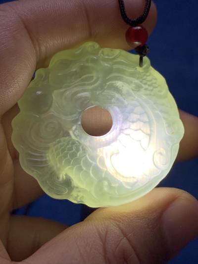 《竞宝斋》第410场 周日，周一，2场连拍 （全场包邮） 玉质龙腾虎跃挂饰一只 直径约44mm 厚约9.9mm 23.4克