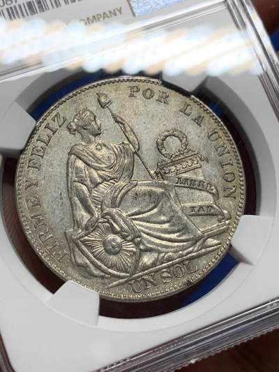 《竞宝斋》第410场 周日，周一，2场连拍 （全场包邮） NGC AU55 秘鲁1934年坐人女神1索尔大银币