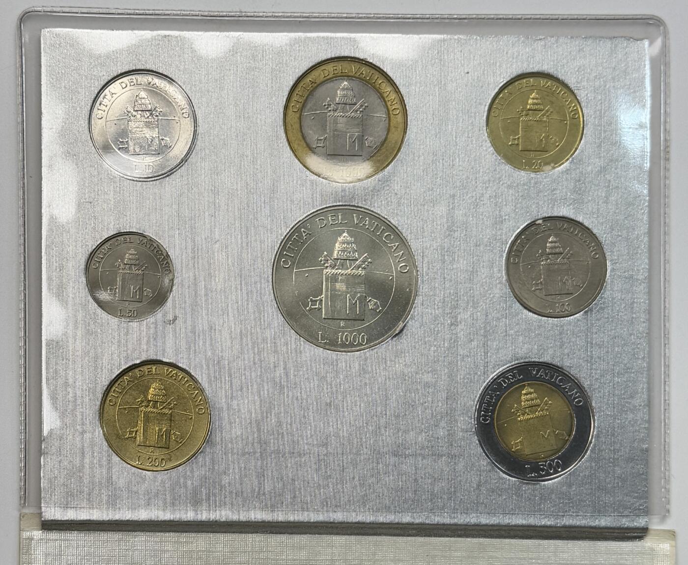 S&S Numismatic世界钱币-拍卖 第113期  梵蒂冈2000年8枚套币官方卡币 含1枚14.6克835银币