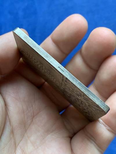 《竞宝斋》第410场 周日，周一，2场连拍 （全场包邮） 波尔多法殖油厂纪念镀银铜章 高浮雕 68.3克 59.8*45mm